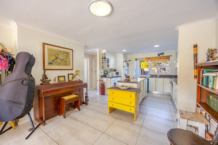 2 Bedroom Property for Sale in Lakeside Western Cape